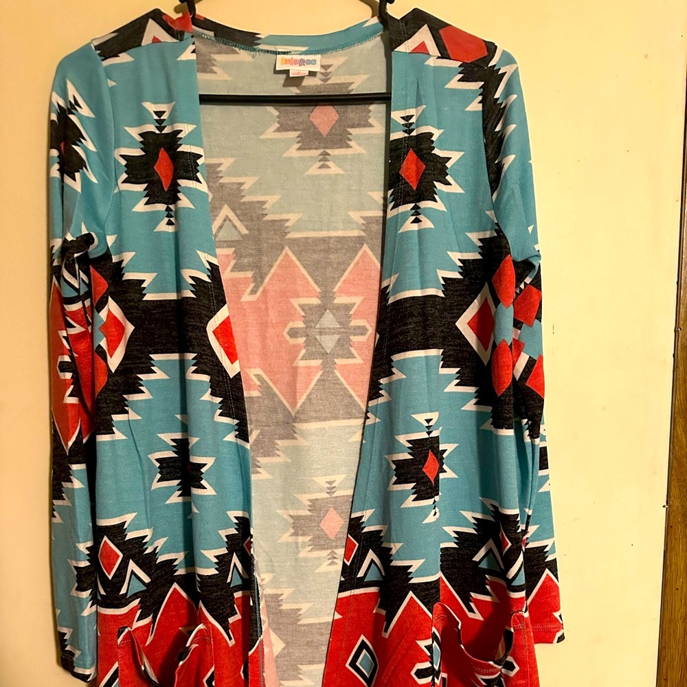 ✨✨New Beautiful Aztec Cardigan✨✨